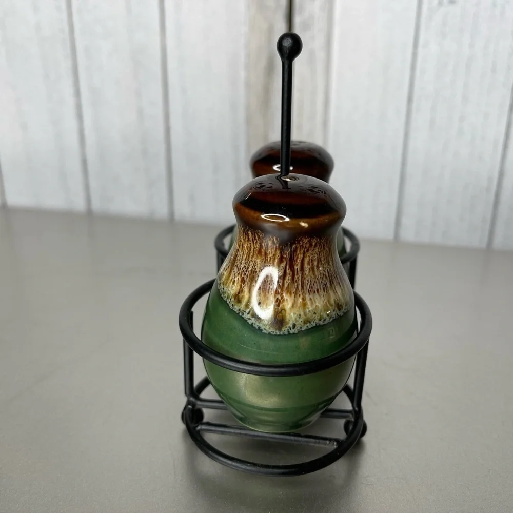 Ceramic Salt And Pepper Shakers Set With Holder Stoneware Look